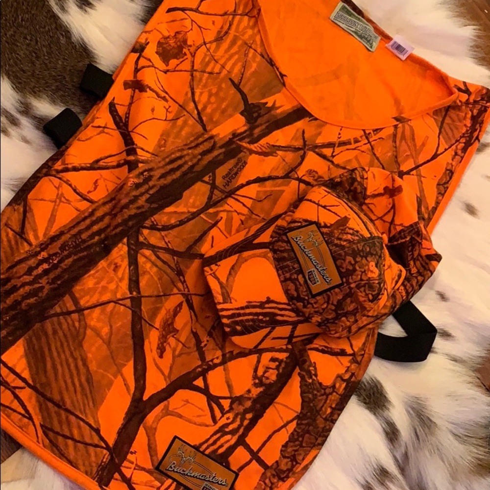 Buckmasters hunting hat and vest